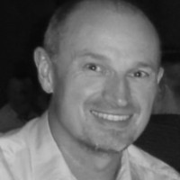 Colin Fox