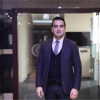 Aykut E.