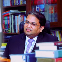 Dr. Avinash Poddar, Advocate