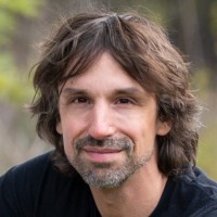 Yannick Vallée