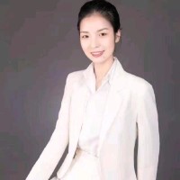 Helen Lee