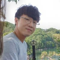 강현욱