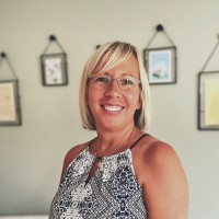 Toni Warren
