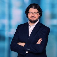 Dr. Lukas Brausch