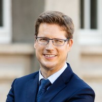 Dr. Holger Löbbert