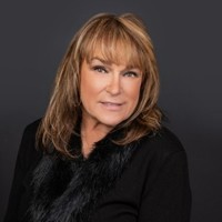 Broaddus Yvonne
