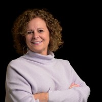 Carolyn Henderson, Cje