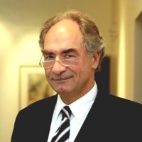 Dr. jur. Nicolas W. Fontaine