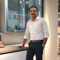Suresh Y