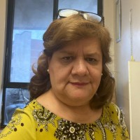 Elizabeth González Medina De Vintimilla.