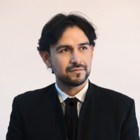 Daniel Olivas