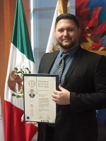 Alejandro González De León