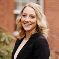 Mallory Dobbs, Pe