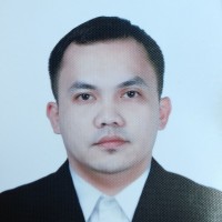 Edison Varias