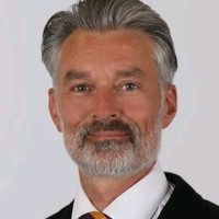 Siegfried W.
