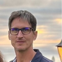 Lee Posthumus