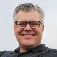 Stephen Bates