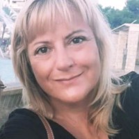 Julie White (Cipd)
