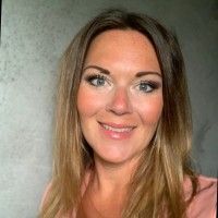 Sandra Van Der Welle