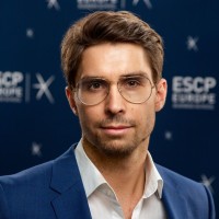 Dr. Thomas Ulmer