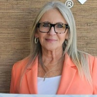 Deanna C Klein
