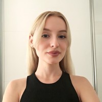 Esra Selin Bostan