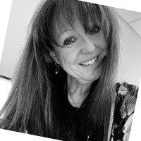 Lesley Hardy