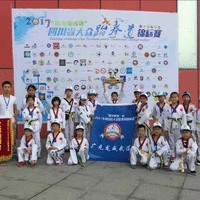 田玉东