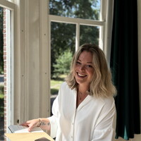 Rose De Bruijn