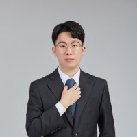 Junsoo Lee