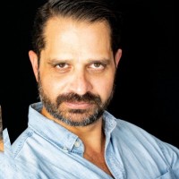 Antonio V.