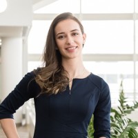 Domenika Bunjaj, Mba