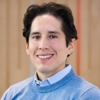 Carlos Eduardo Flores