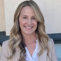 Julie Caires