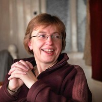 Anne Barry