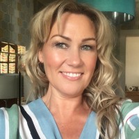 Deborah Mackenzie