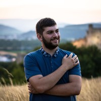 Lukas G.