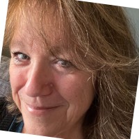 Dr Kim Bevan