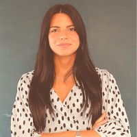 Perla C.