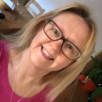 Kim Kim Barnes
