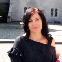 Mikaela Holban Danes