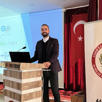 Velat Kılıç