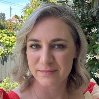 Louise Hacker