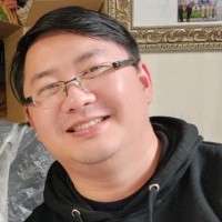 Alexander Vang