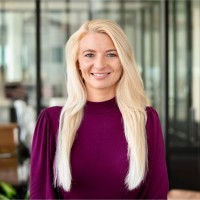 Robyn Markowski, Cru