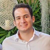 Lucas V.