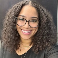 Kristin Desilva, Mba