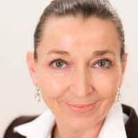 Katrin Pecher