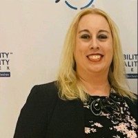 Jennifer Warren