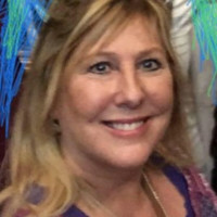 Laurie Holbrook-Nunes